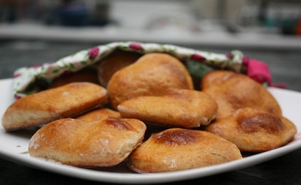 Chicken Puffs from Poocheze