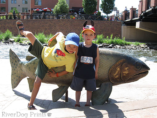 boys-with-fish